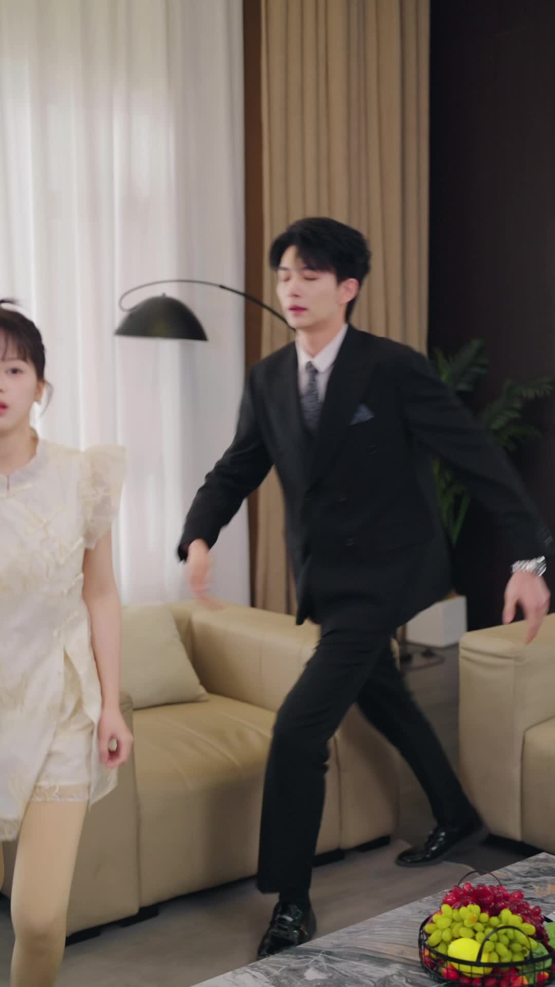 Episode 6 - Mom & Me Take Him Down